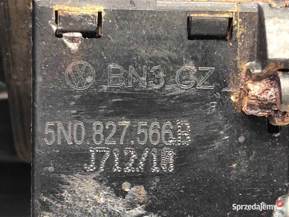 KLAMKA KLAPY TYŁ AUDI A4 B8 5N0827566B Kombi