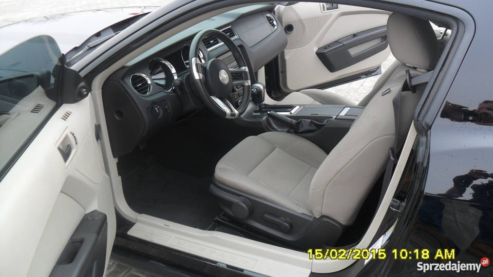 Ford Mustang 2010 r Okazja czarny Reguły