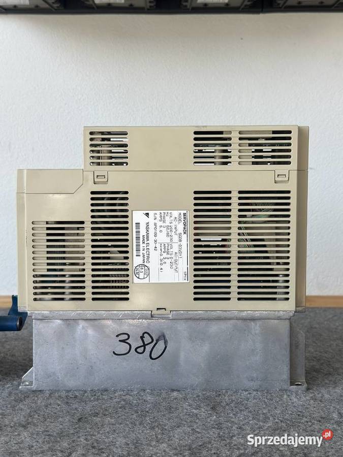 YASKAWA servopack SGDB03VDY1 silnik serwo BIESSE Łabuńki Pierwsze