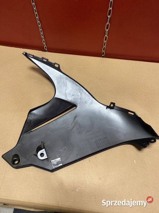 Suzuki GSXR 600 GSXR 750 L1 L8 lewa owiewka Pozostałe wielkopolskie Poznań sprzedam