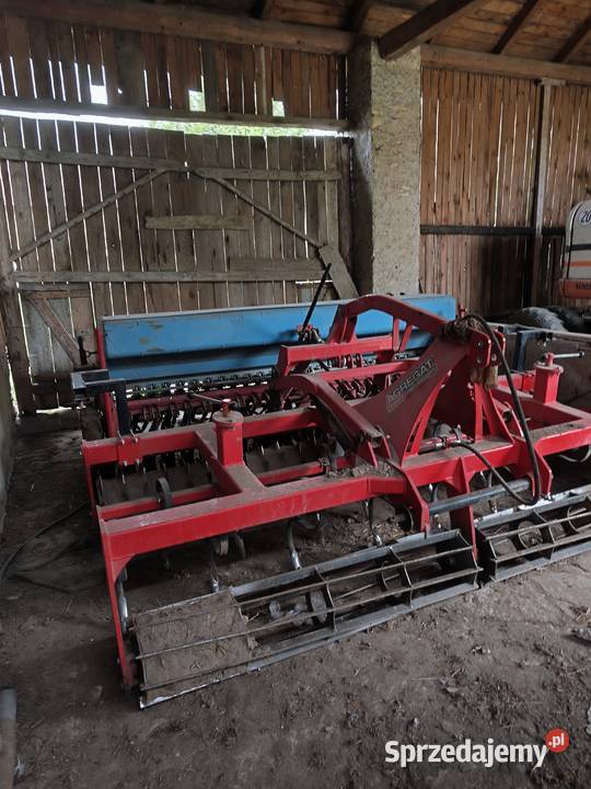 Sprzedam agregat uprawowo siewny z siewnikiem nieuszkodzony świętokrzyskie Drochów Górny sprzedam