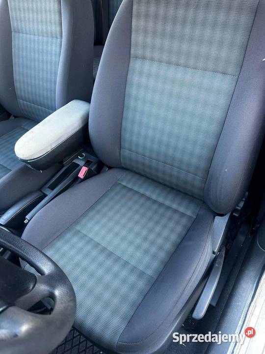 Sprzedam fotele octavia 1 kombi komplet Hadle Kańczuckie