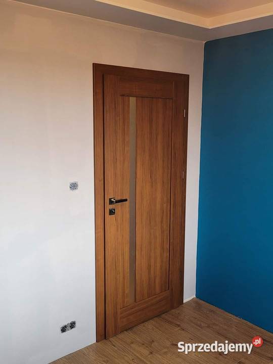 DRZWI Z MASKOWNICĄ OBUDOWĄ STAREJ FUTRYNY BEZ Sędziszów Małopolski sprzedam