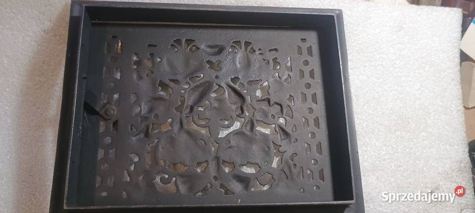 Ażurowe drzwiczki żeliwne do pieca Ręków