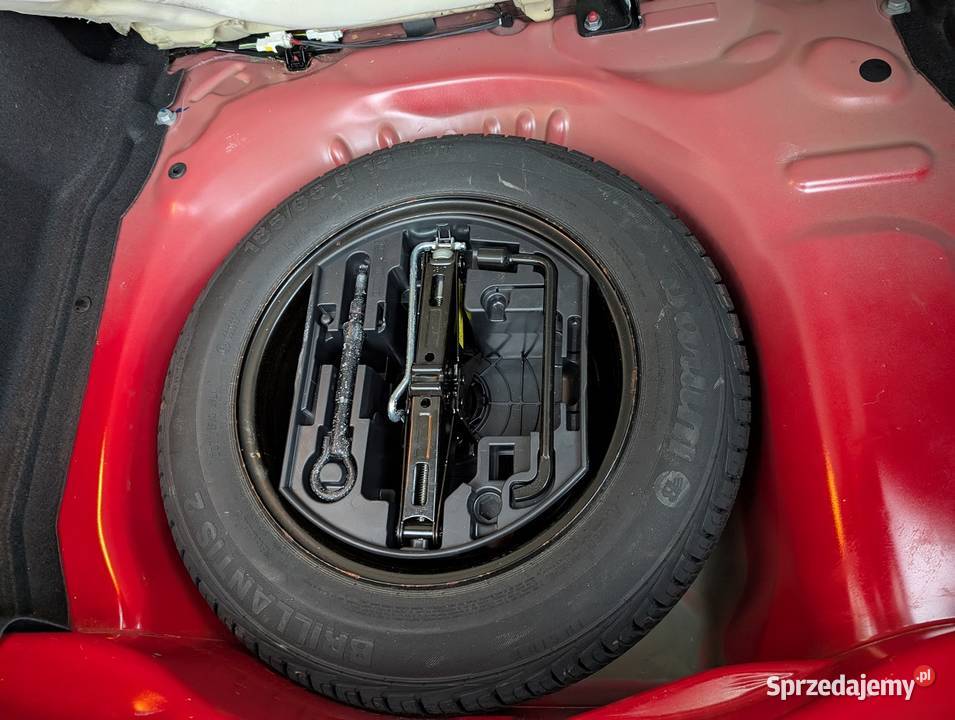 Citroen C4 Cactus 12 W KOLORZE CZERWONYM