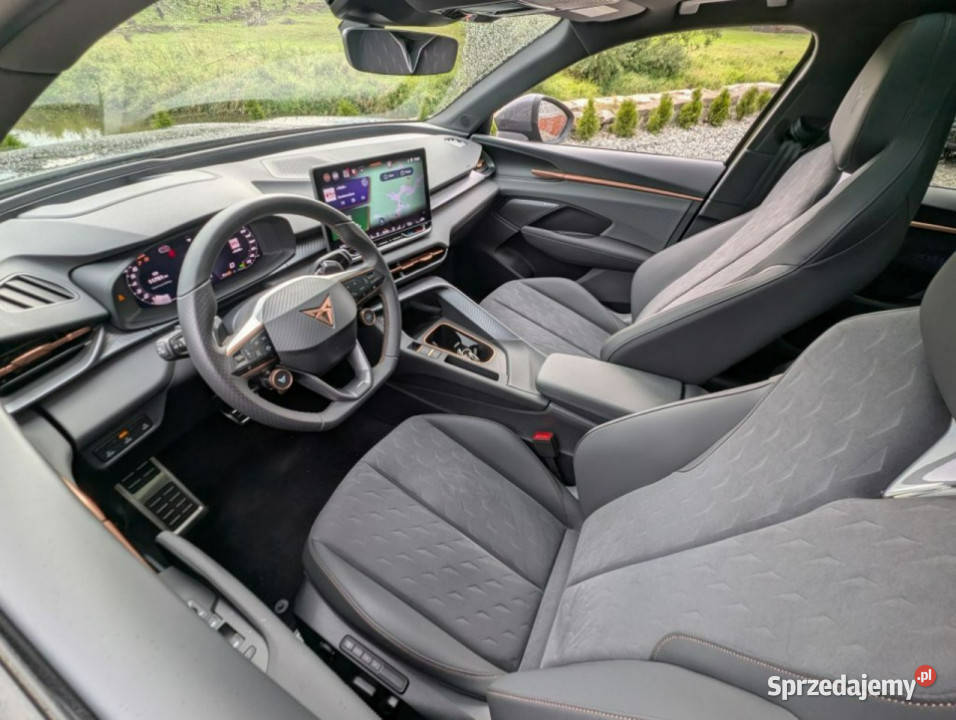 Cupra Terramar VZ 20 TSI 265 4 Drive Panorama komputer pokładowy