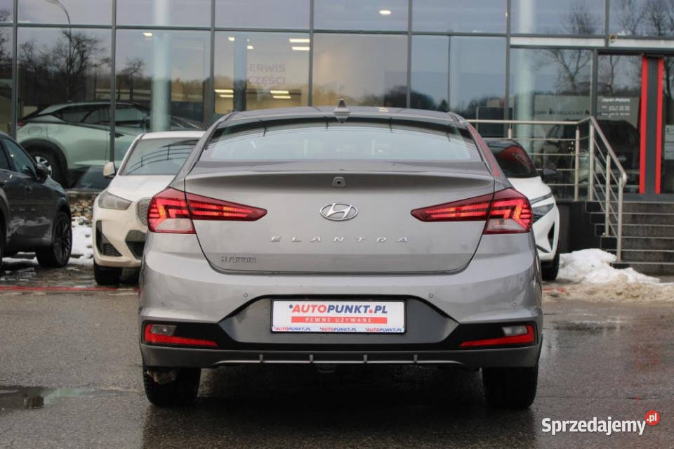 HYUNDAI Elantra 2019r Carplay Kamera Podgrz 1591cm3 małopolskie Kraków