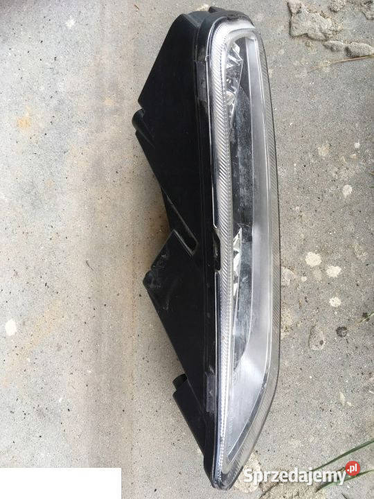 VOLKSWAGEN PASSAT B7 HALOGEN LEWY 2XH8 osobowe Kozubszczyzna