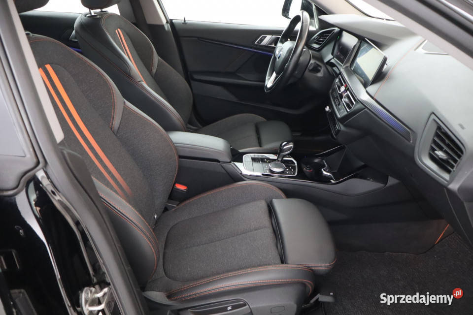 BMW 2 Gran Coupe 218i Gran Coup Rok produkcji 2021 Zabrze
