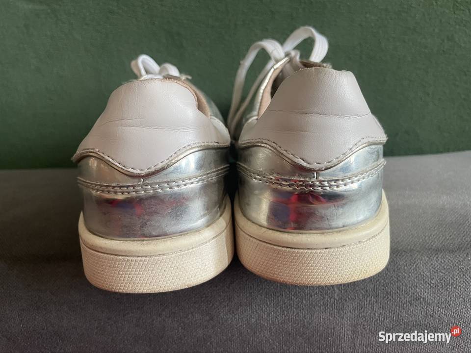 Srebrne wiązane trampki wielkopolskie Kłodawa