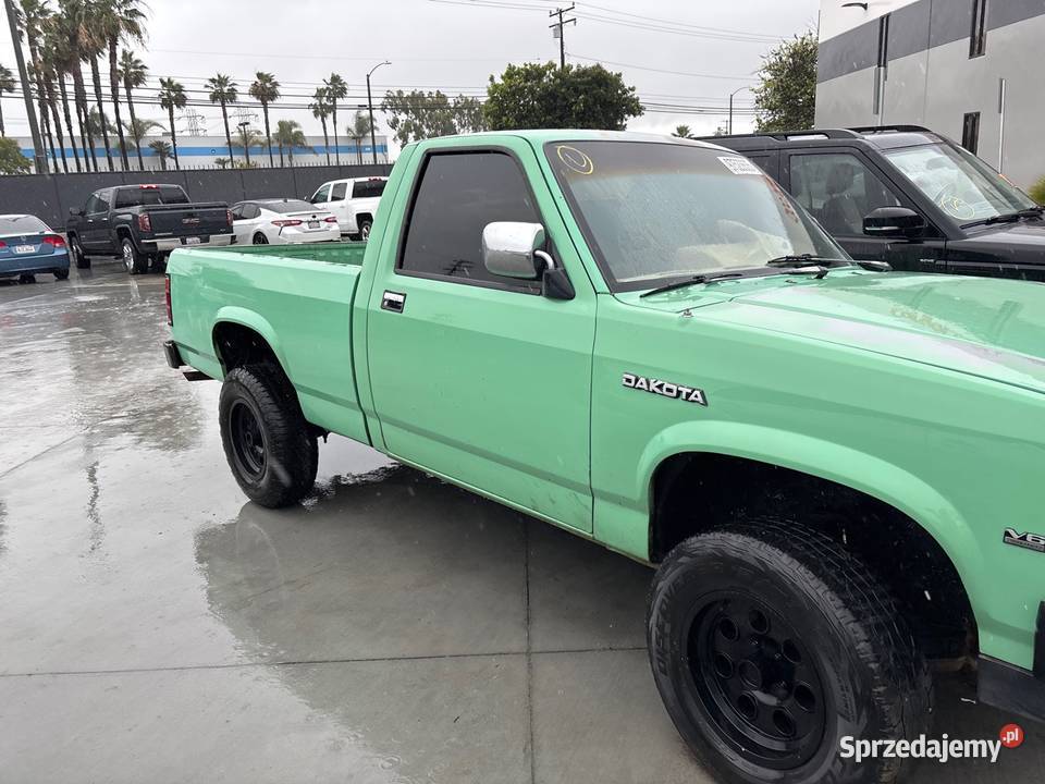 Dodge Dakota 1990 Pickup 4x4 Żółkiewka-Osada