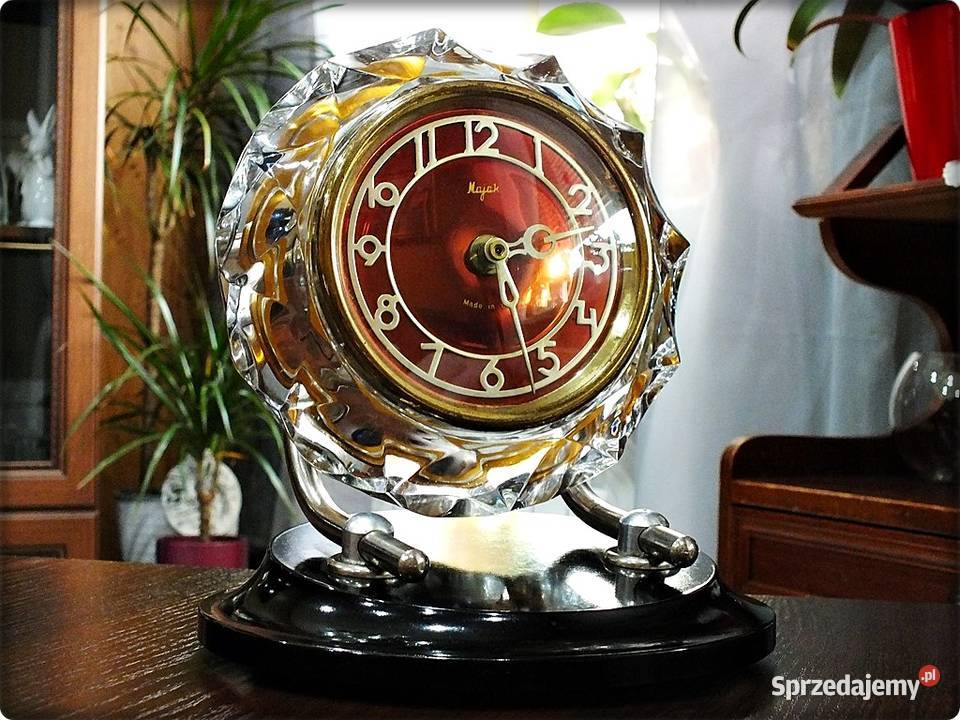 Zegar kryształowy Majak radziecka elegancja lat Żary