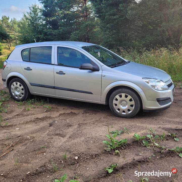 Opel Astra h 14 benzyna 2004r klima Dunajek