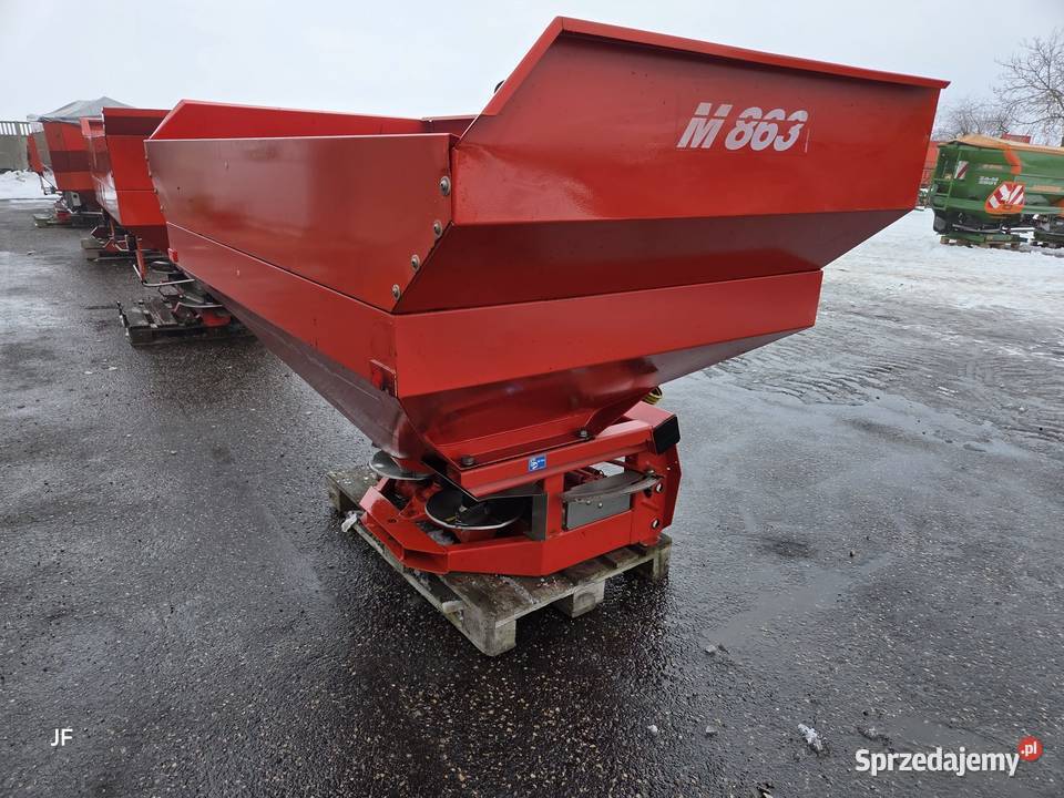 Rozsiewacz KUHN MDS 932 ładny stan Duży wybór Rozsiewacze nawozów mazowieckie Gąsewo