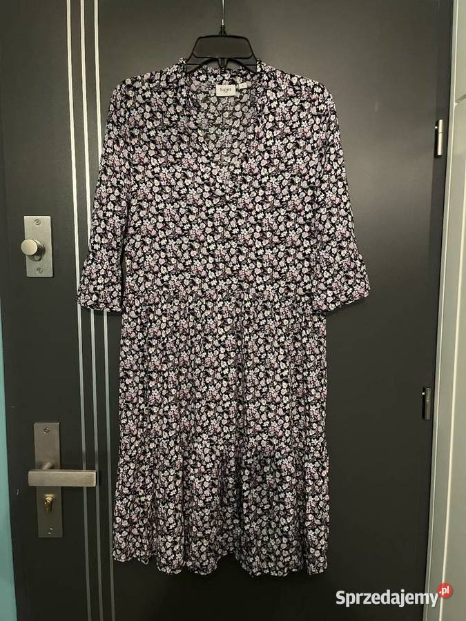 Saint Tropez sukienka modny wzór kwiaty floral czarny zachodniopomorskie Choszczno