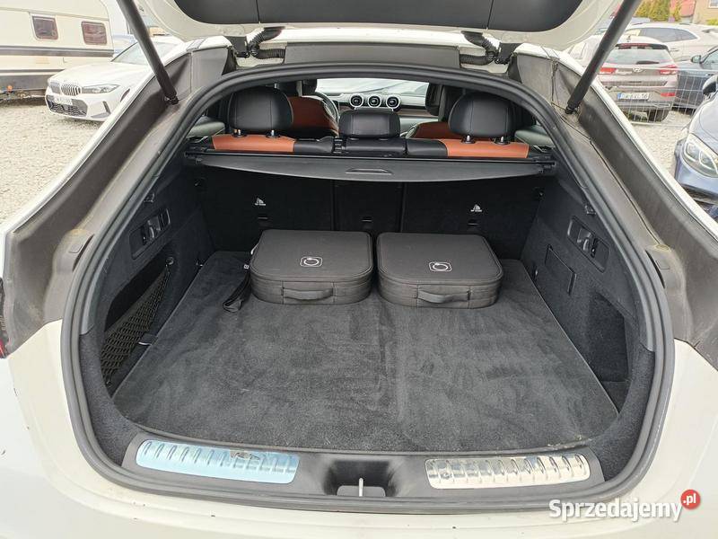 MERCEDESBENZ GLC 300 E 2024 199900 ccm 313 Warszawa