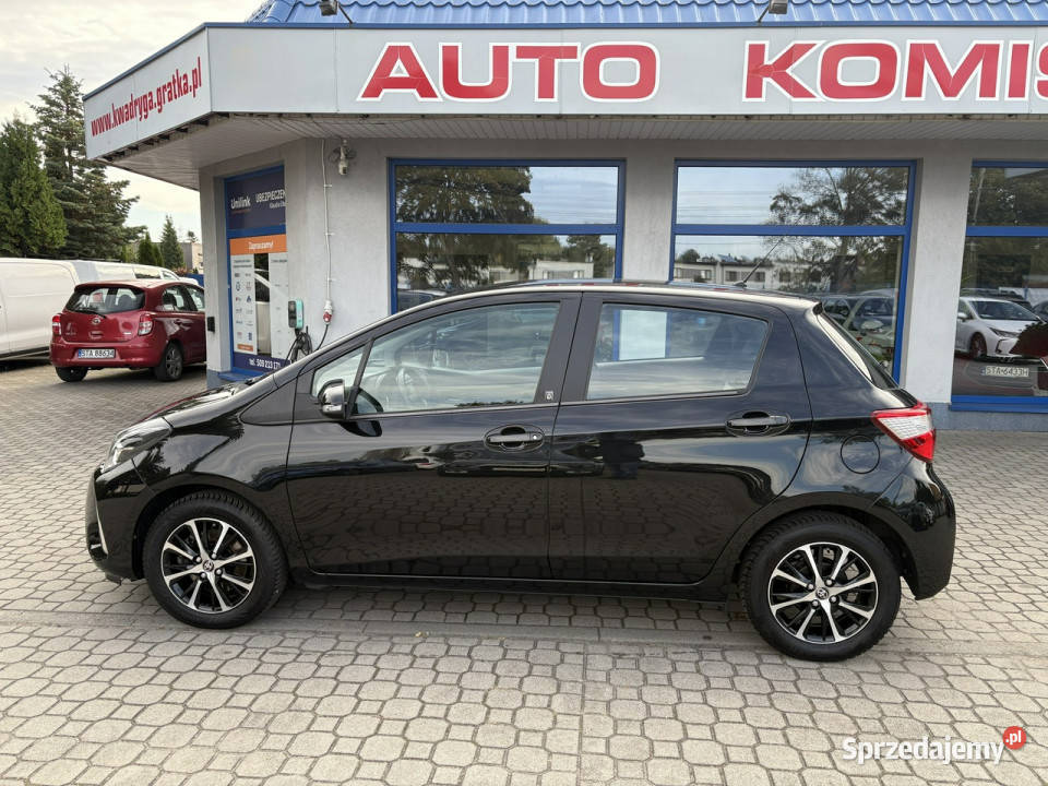 Toyota Yaris 15 Kamera Podgrzewane fotele III czarny śląskie Tarnowskie Góry sprzedam