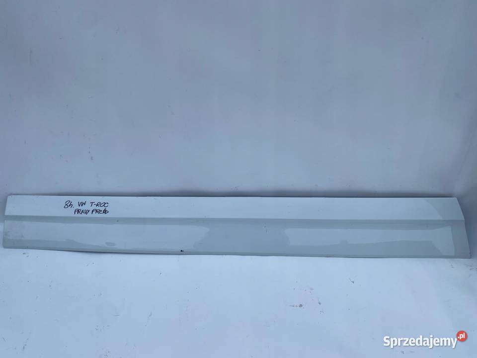 T ROC CABRIO LISTWA DRZWI LEWA 2GC854940A osobowe