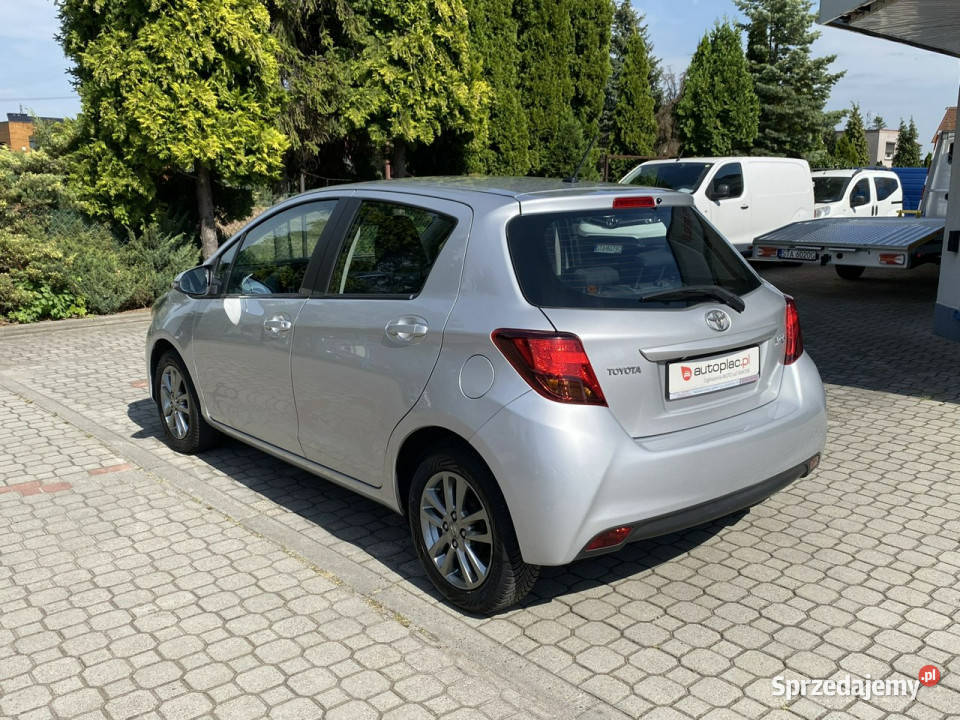 Toyota Yaris 13 99 KameraBluetooth Gwarancja III Tarnowskie Góry