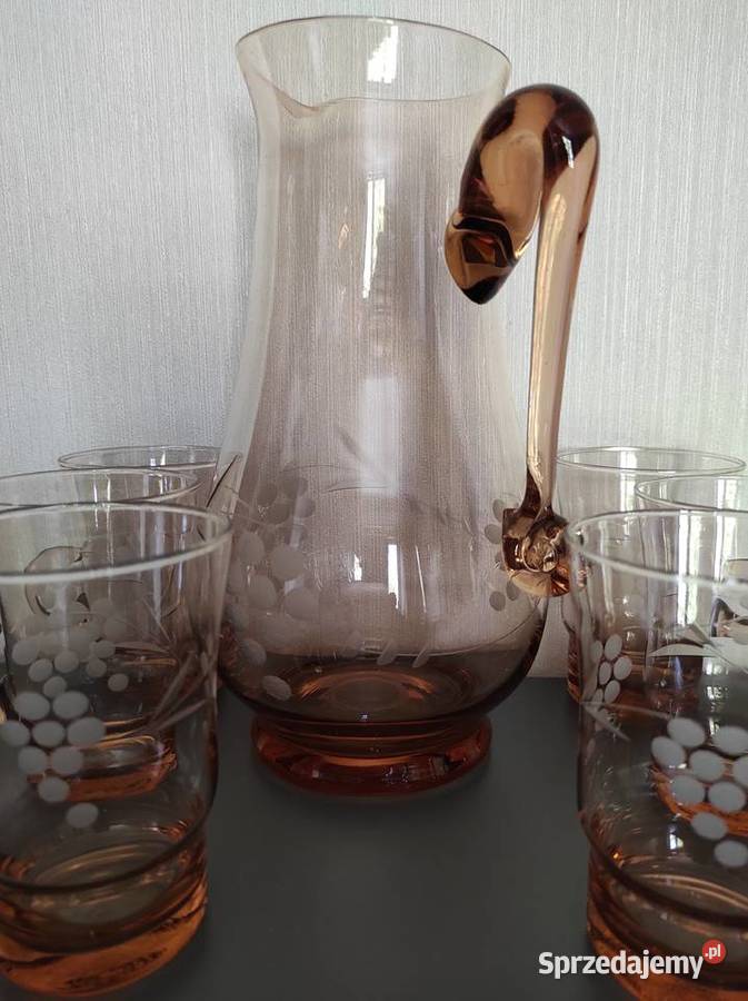 Dzbanek szklanki szkło łososiowe huta Hortensja Białystok