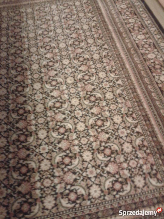 Dywan wełniany prawie nowy