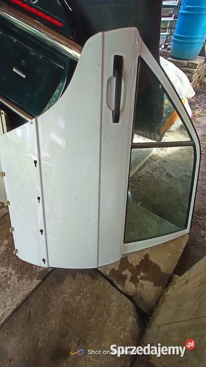 Mercedes 190 drzwi tylne lewe prawe W201 Skarżysko-Kamienna