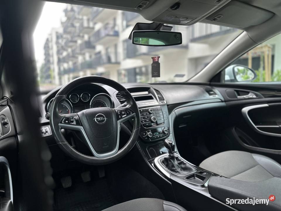 Opel insignia sprowadzony
