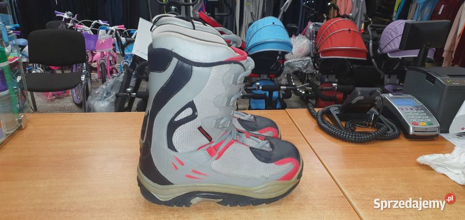 Buty snowboardowe DEE LUXE rozmiar 41 Dębica sprzedam