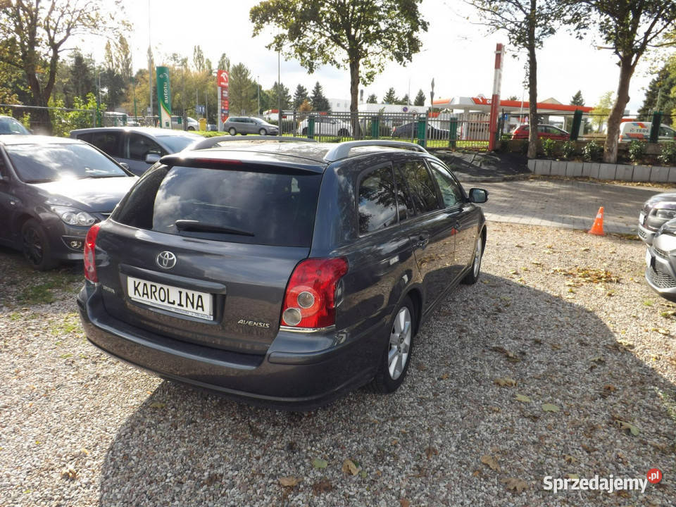 Toyota Avensis II 20032009 Toyota
