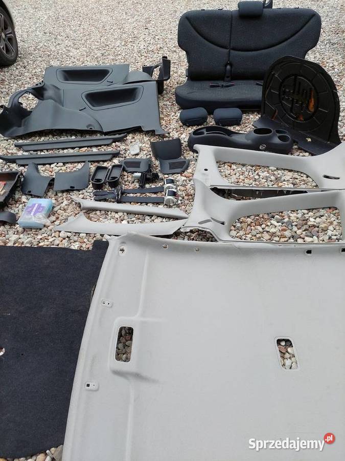 Toyota Yaris I wnętrze środek kanapa boczki Kwidzyn sprzedam