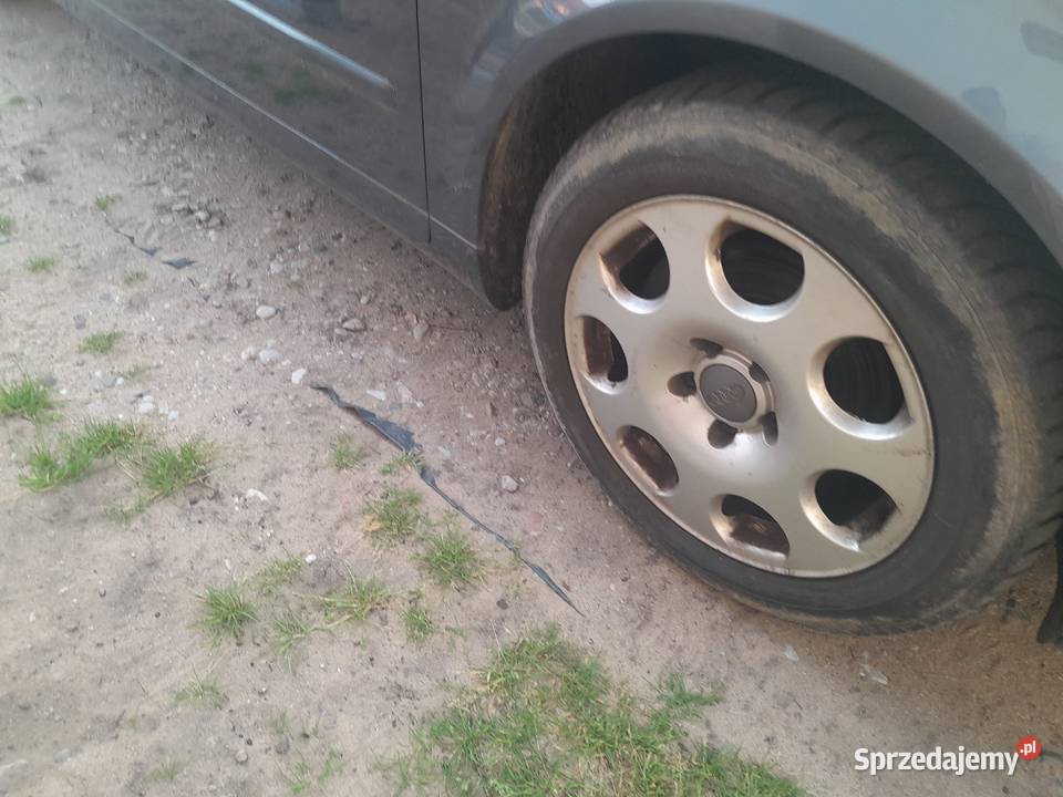 Audi A4 B6 20 benzyna 04r z de sedan zadbana Wronki