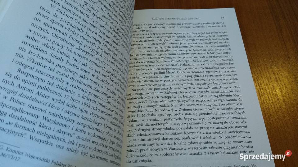 Wydarzenia zielonogórskie w 1960 roku Tadeusz ISBN 9788321118901 Książki naukowe i popularnonaukowe Gdańsk