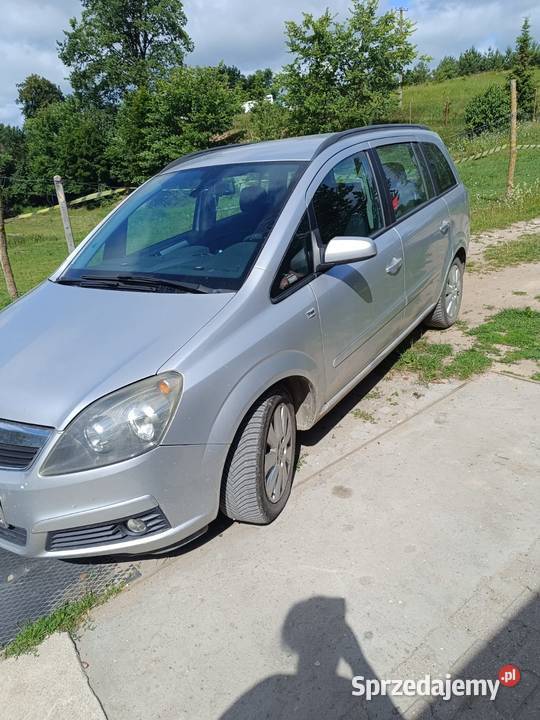 Opel Zafira B 18 140 sprowadzony z Niemiec Zafira Olecko