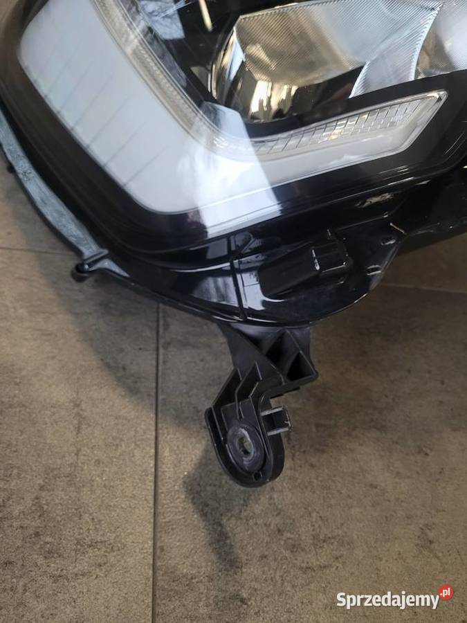 Lampa Reflektor prawa 260105567R Master IV 2019 Kończyce Małe