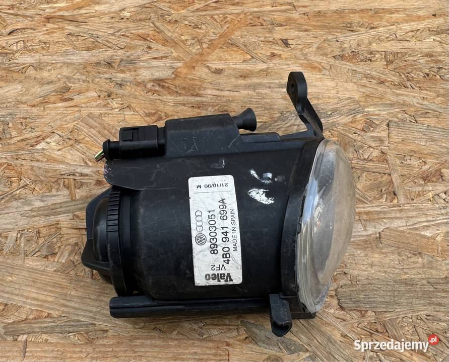 Halogen lewy lh Audi a6 c5 4B0 4B0941699A osobowe Międzychód