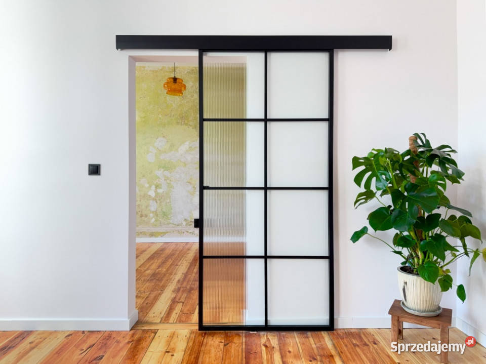 Nowe Drewniana Podłoga Parking Oficyna Piwnica 55m2 Poznań