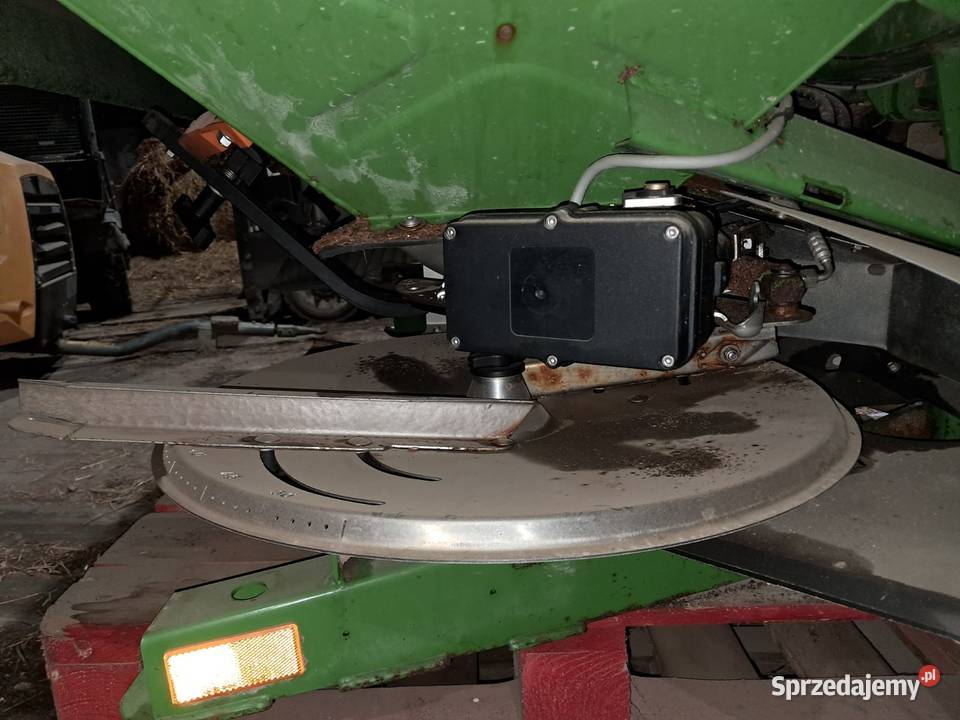 Rozsiewacz Amazone ZAM Profis 3001 Bierniki
