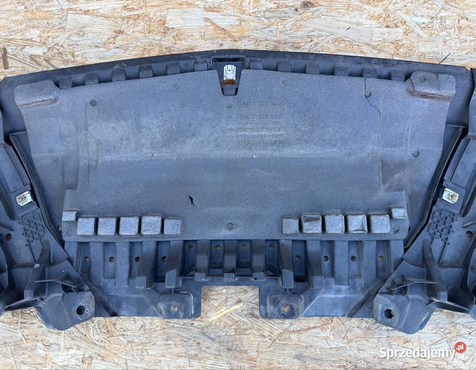 Płyta osłona dolna pod zderzak przód eklasa w213 Motoryzacja
