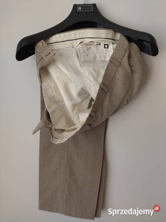 Garnitur męski beżowy letni marki Vistula Szczecin