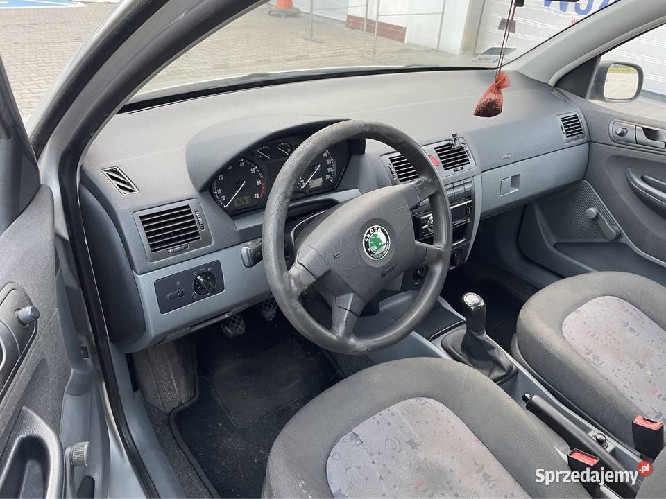 Skoda Fabia 12 Benzyna 2004 długie opłaty VAT marża Nidzica