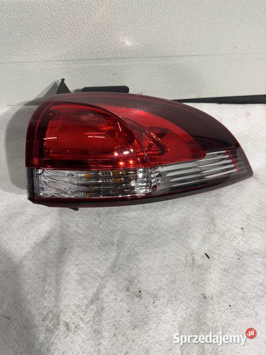 Lampa prawy tył Renault Clio IV kombi 12 Motoryzacja Jasienica