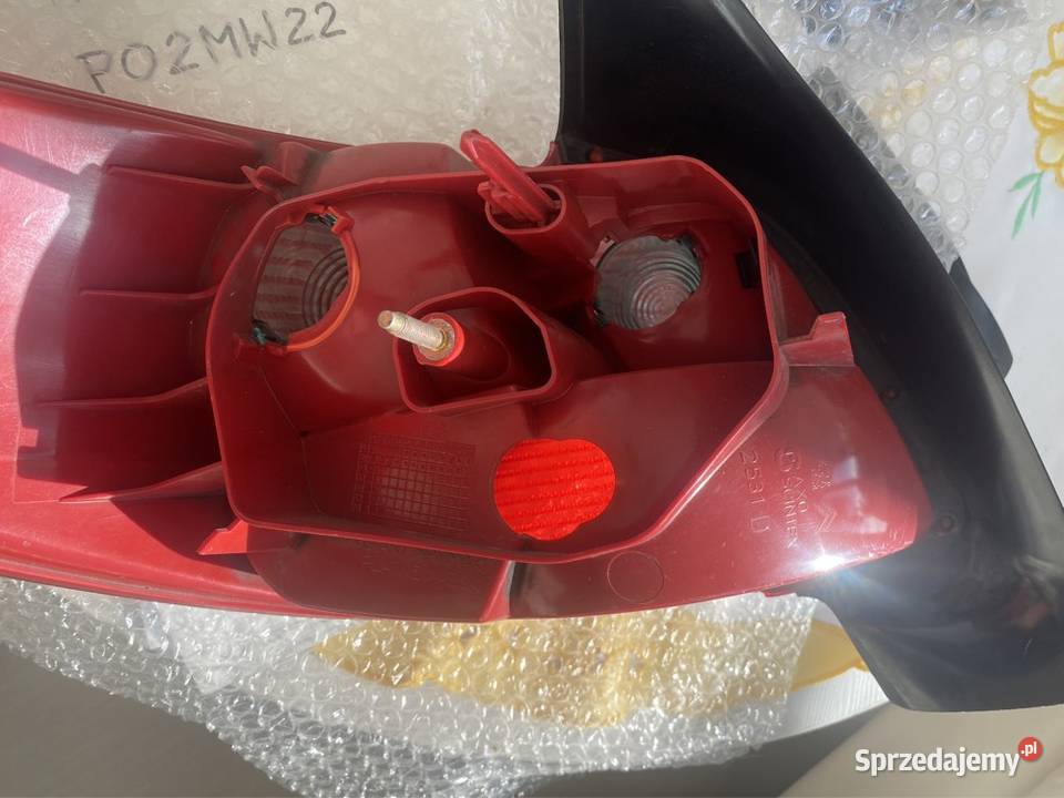 lampa tylna prawa peugeot 206 10cm3 sprzedam