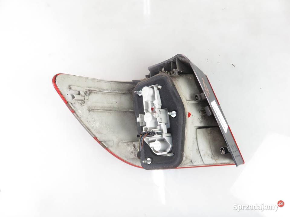 LAMPA PRAWA TYLNA MERCEDES BCLASS W245 sprzedam