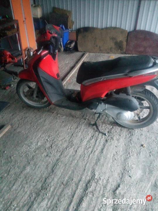 Skuter Honda sh 125 czerwony Honda