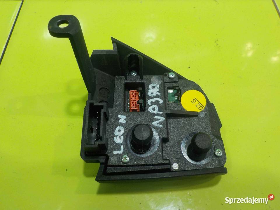 SEAT LEON II LIFT 09r przelacznik kierownicy osobowe Suków