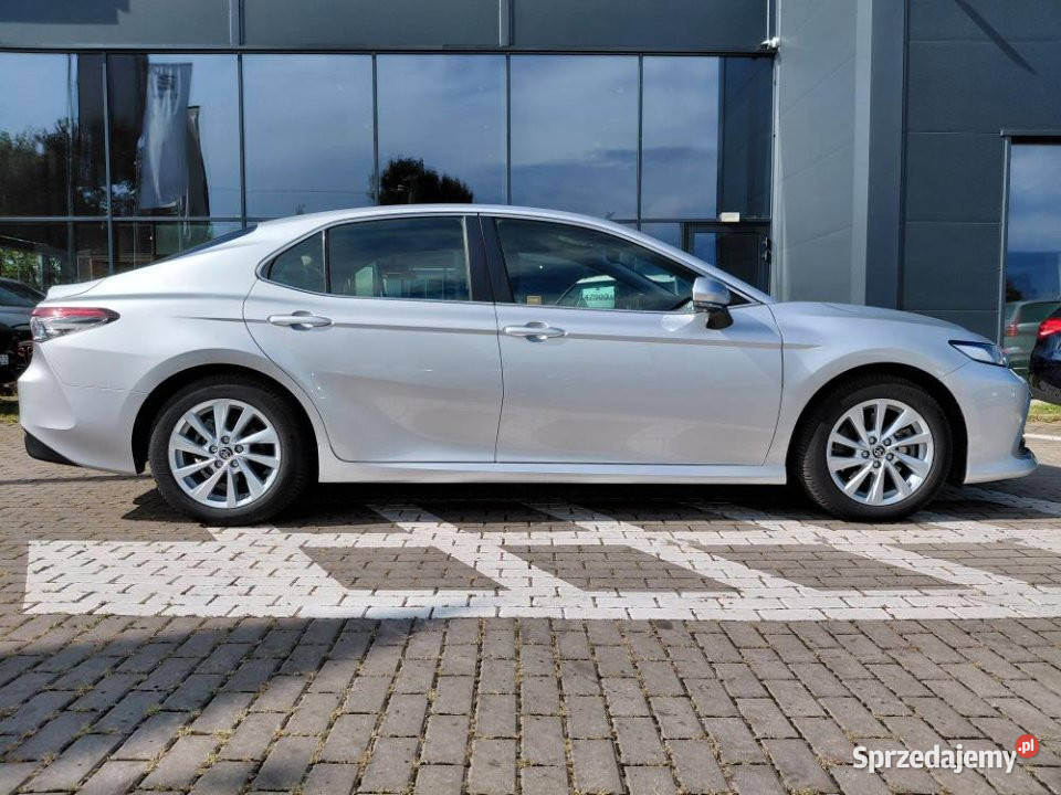 Toyota Camry 2023r FV23 ASO CAM AAAC ELE FOTEL Camry Kraków sprzedam