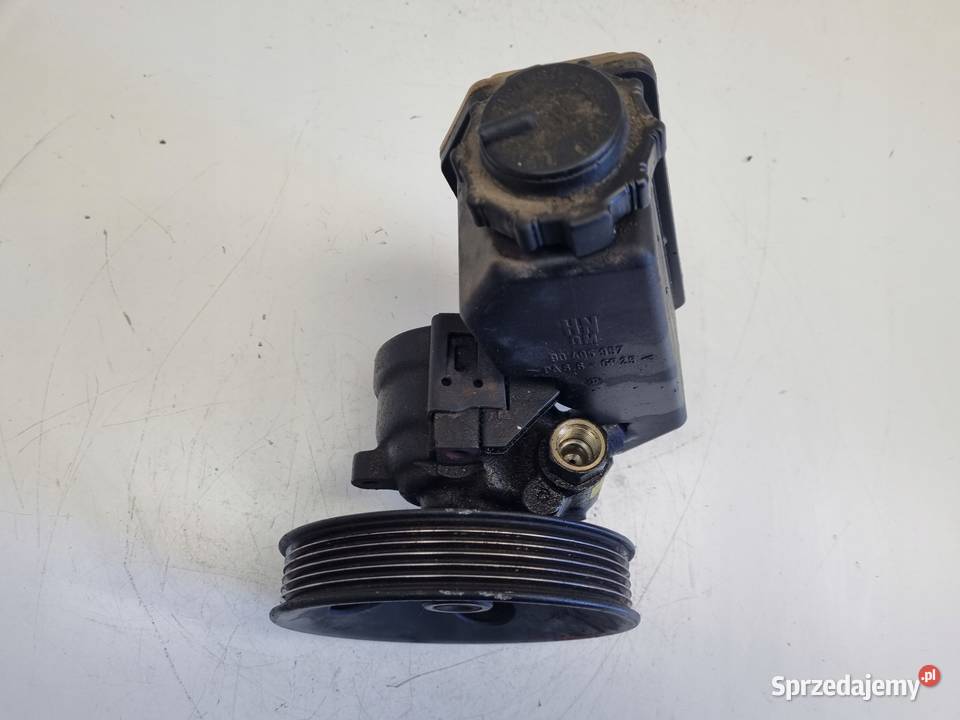 Opel Vectra B 16 16V POMPA WSPOMAGANIA 90495957 Pompy wspomagania Chełm