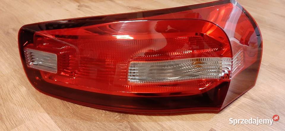 Lampy Citroen c4 picasso 2016 Środek