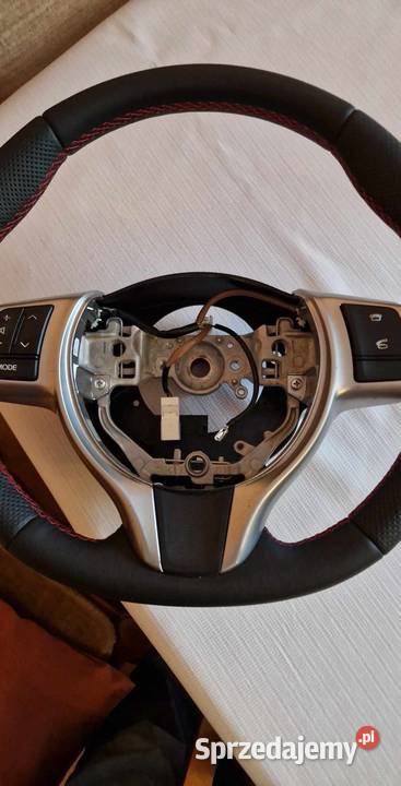 Kierownica nowo obszyta do Toyota Yaris 3 osobowe wielkopolskie Złotów sprzedam