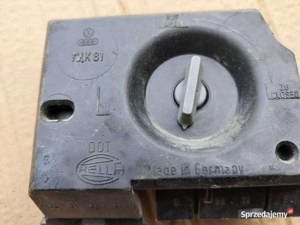 AUDI 80 B3 B4 80B3 80B4 WKŁAD LAMPY TYŁ LEWY Pozostałe lubelskie Kamień-Kolonia